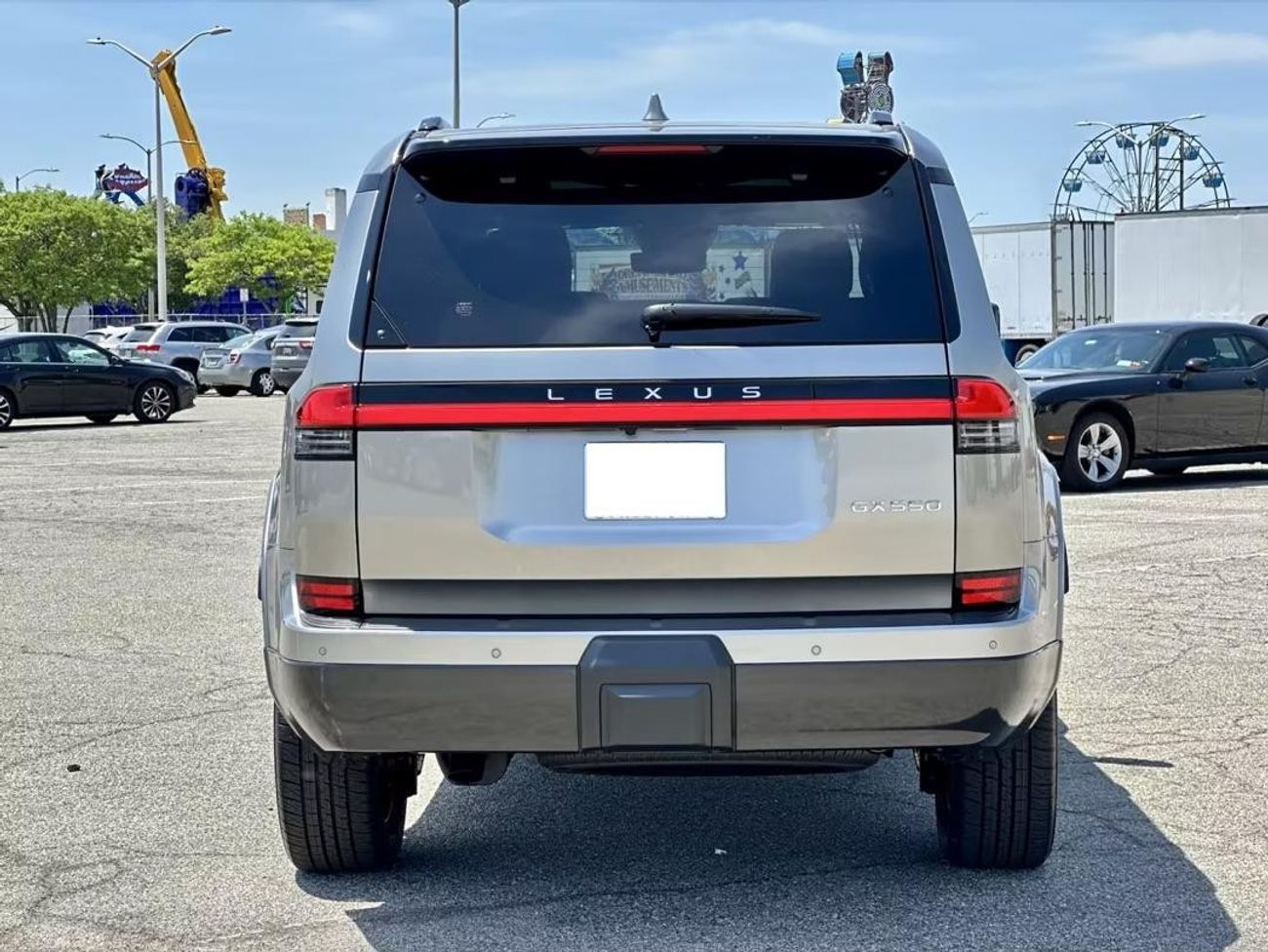 لكزس GX550 Luxury+ V6 3.4L Turbo 4WD 7-Seater Automatic