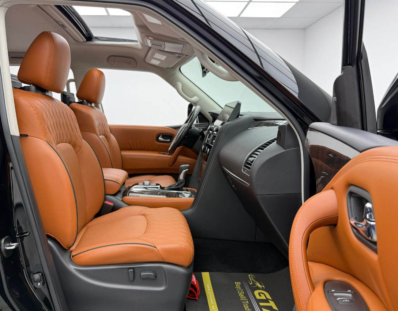 نيسان باترول SE Titanium 4.0L 2024 Nissan Patrol SE Platinum, 2029 Nissan Warranty, 2028 Nissan Service Pack, 8 S