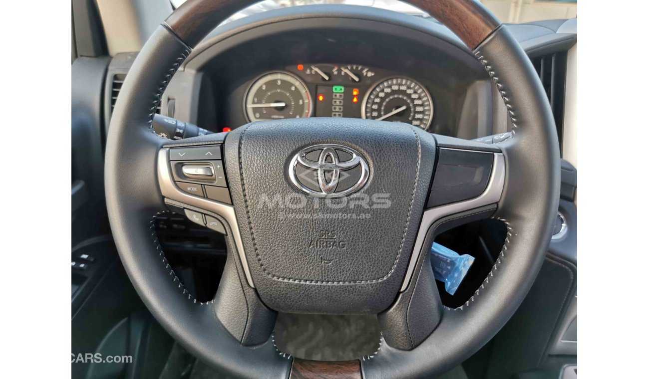 Toyota Land Cruiser 4.5L Diesel, 18" Alloy Rims, Push Start, LED HeadLights, Fog Lamps, CODE - VXRGT20