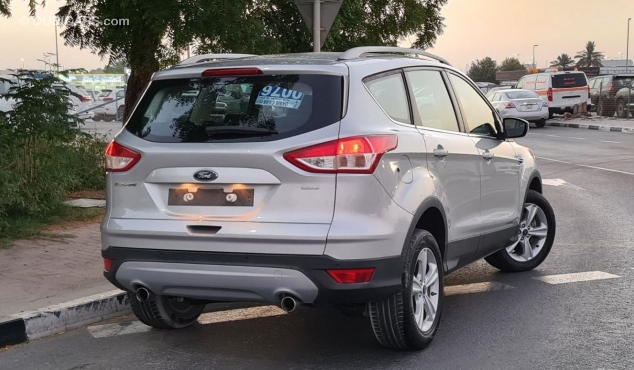 Ford Escape Ford Escape SE Ecoboost 2016 GCC Perfect Condition