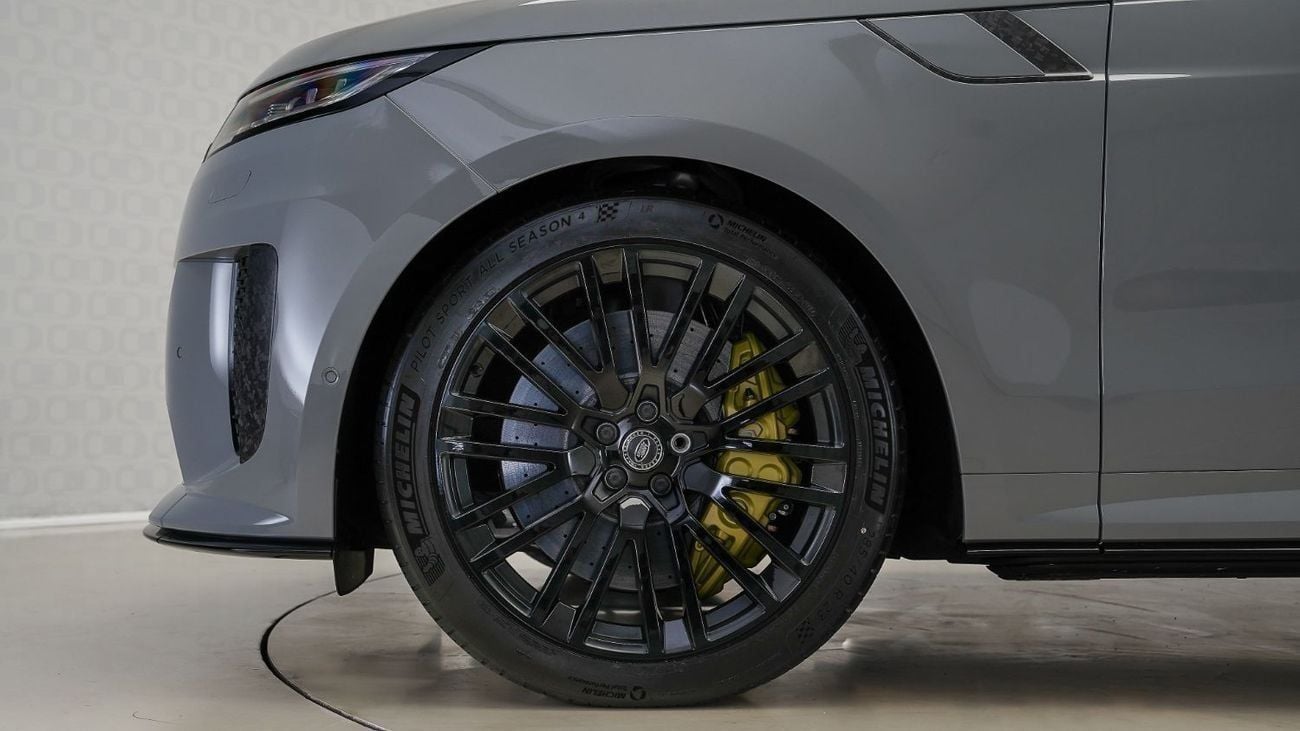 Land Rover Range Rover Sport Range Rover Sport P635 SV Edition Two | AED 14,406 PM | Huge MSRP Saving, Special Paint |