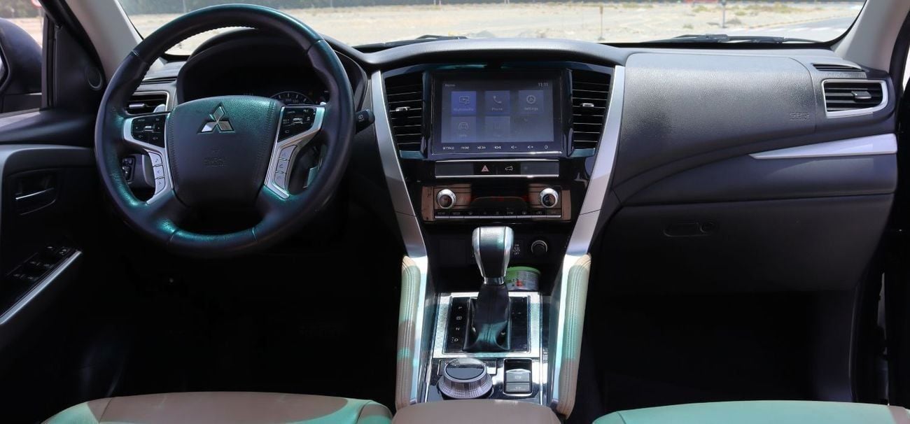 Mitsubishi Montero Sport GLS Premium 3.0L (7 Seater) Mitsubishi Montero Sport 2021 GCC model in excellent condition, no accid