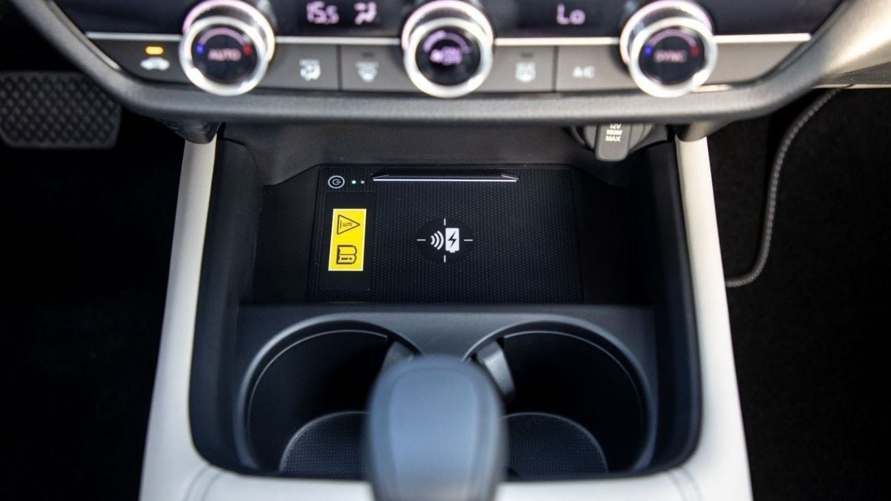 هوندا ZRV LX SUV 1.5L/2024/GCC/WITH LOCAL WARRANTY. Local Registration +10%