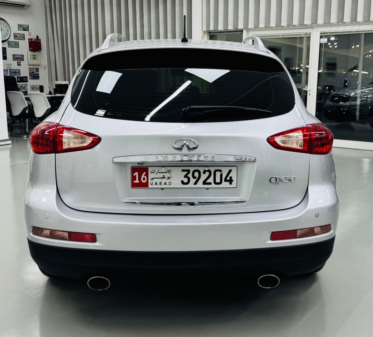 إنفينيتي QX50 Luxury 3.7L 4WD