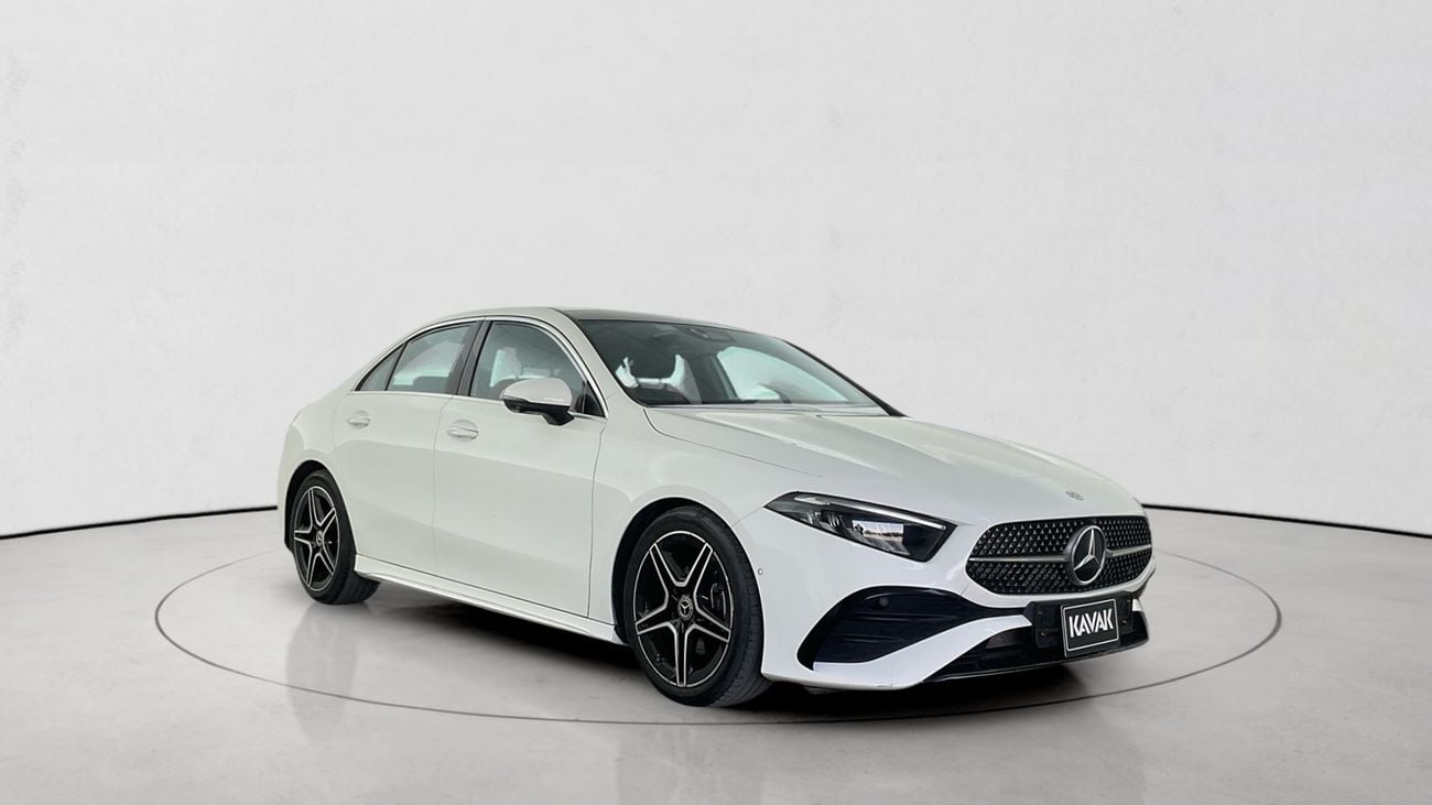 Mercedes Benz A200 STD | Guaranteed Warranty | 0 Down Payment