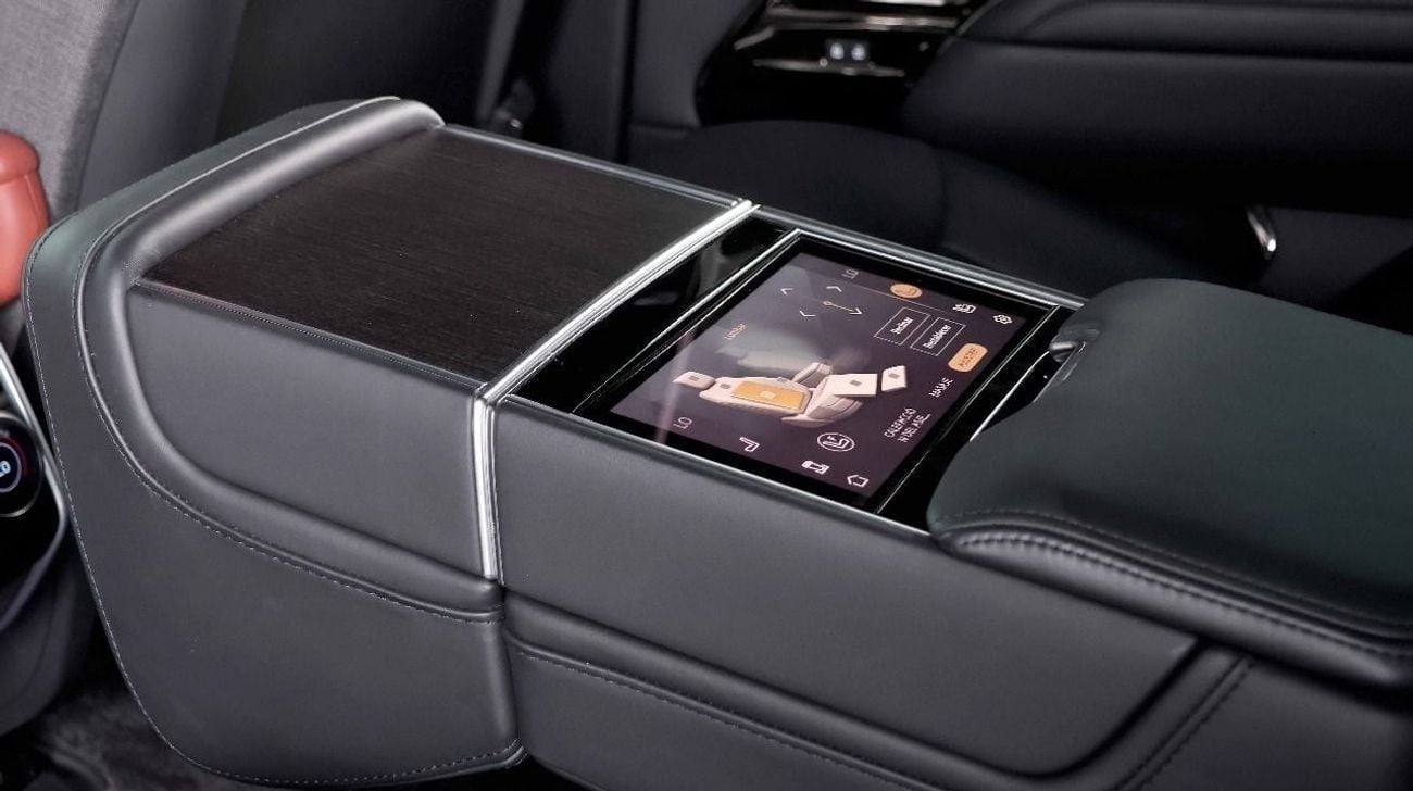 لاند روفر رينج روفر Range Rover SV-GCC-Warranty Service from Al Tayer Until 2029-1 Owner-Bespoke Order