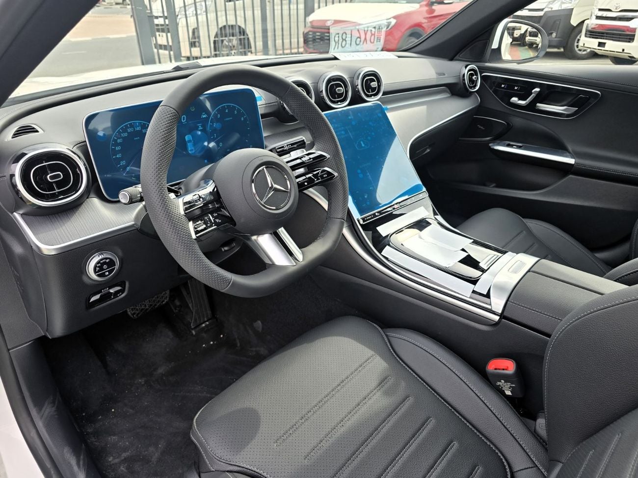 Mercedes-Benz C 200 Mercedes-Benz C200L 1.5L with cold and heat seats white color 2025 Model