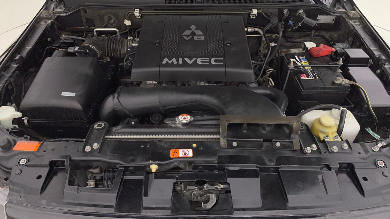 Mitsubishi Pajero SIGNATURE EDITION 3.8 | Zero Down Payment | Home Test Drive