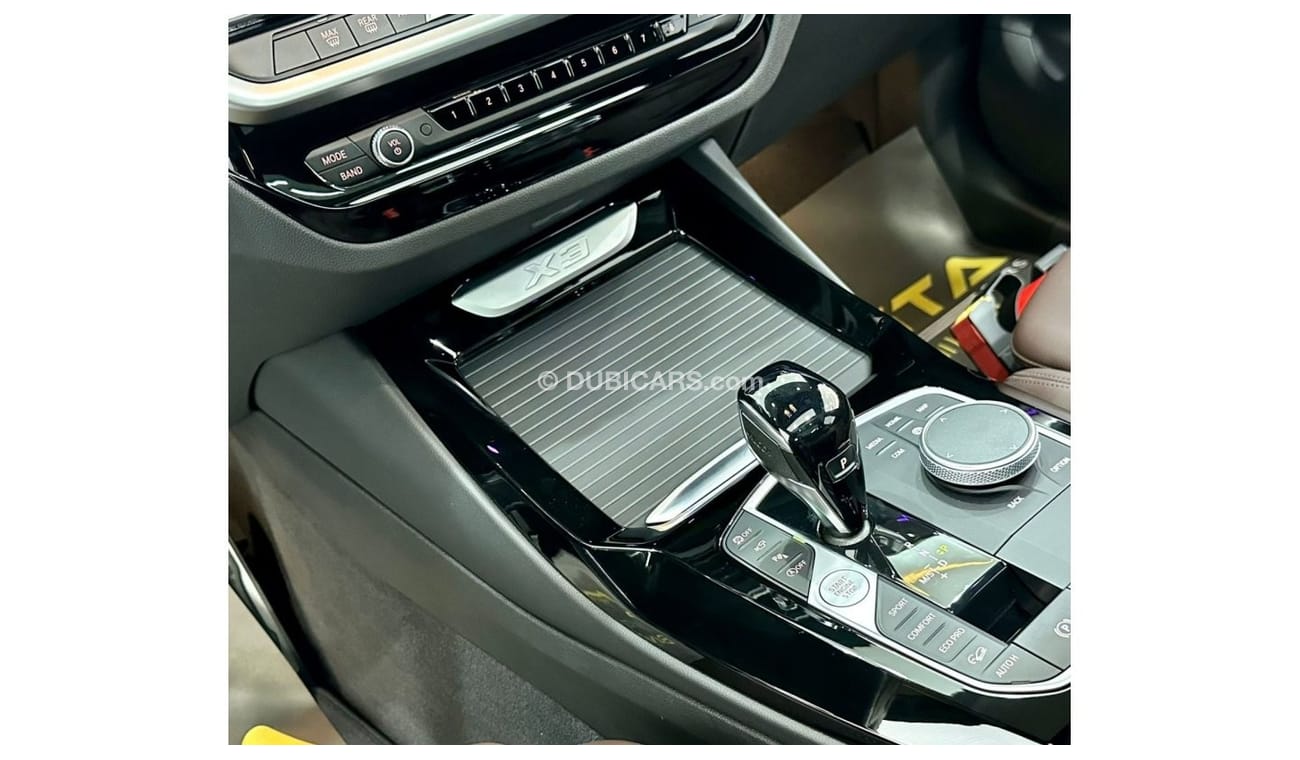 BMW X3 xDrive 30i 2022 BMW X3 xDrive30i M-Sport, June 2027 BMW Warranty & Service Pack, Full Options, Low K