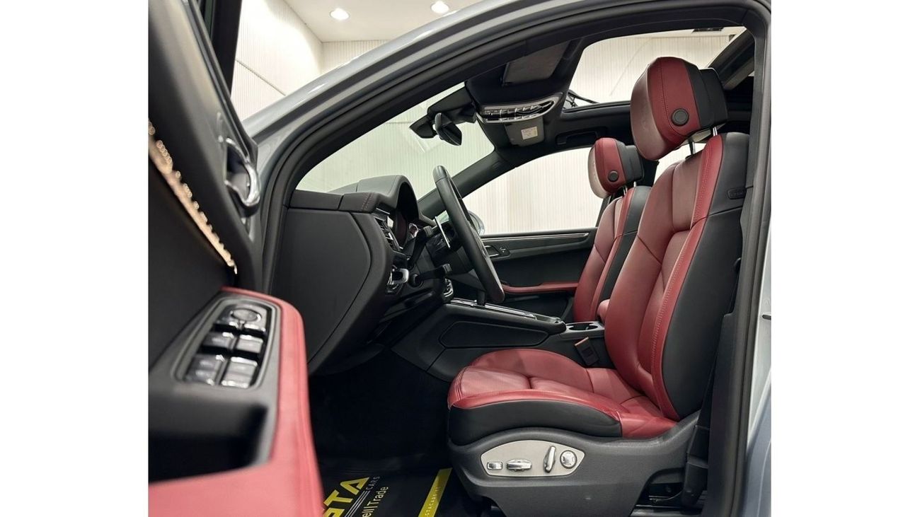بورش ماكان 2023 Porsche Macan, December 2024 Porsche Warranty, Full Porsche Service History, Low Kms, GCC