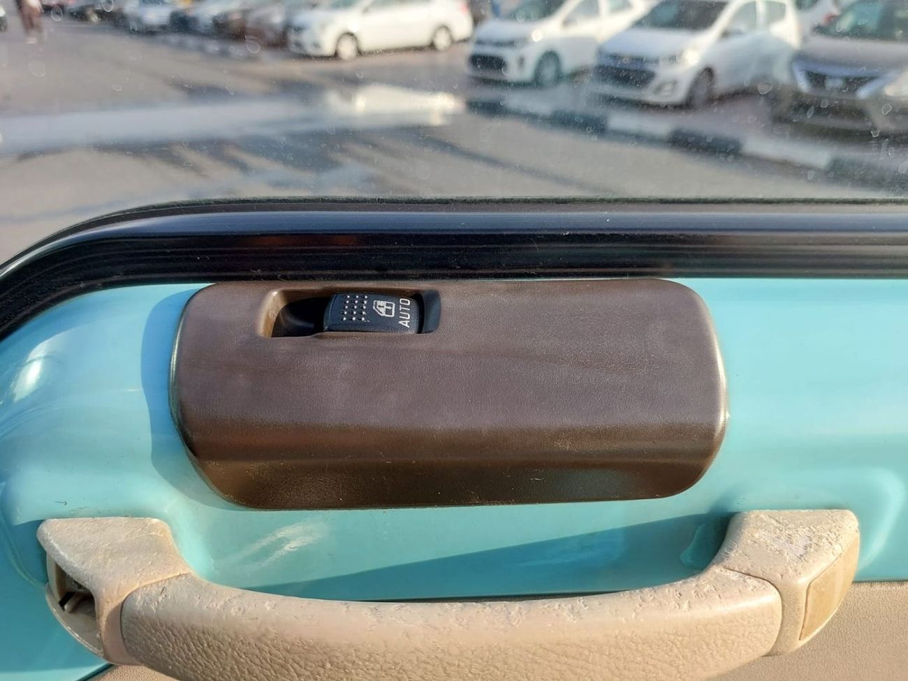 Mitsubishi Rosa (RAMADAN OFFER) MITSUBISHI ROSA BUS RHD 2012 MODEL 3.0 L DIESEL AUTOMATIC(PM00317)