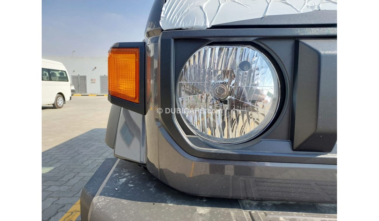 تويوتا لاند كروزر 76 4.0L PETROL 2024YM New Shape
