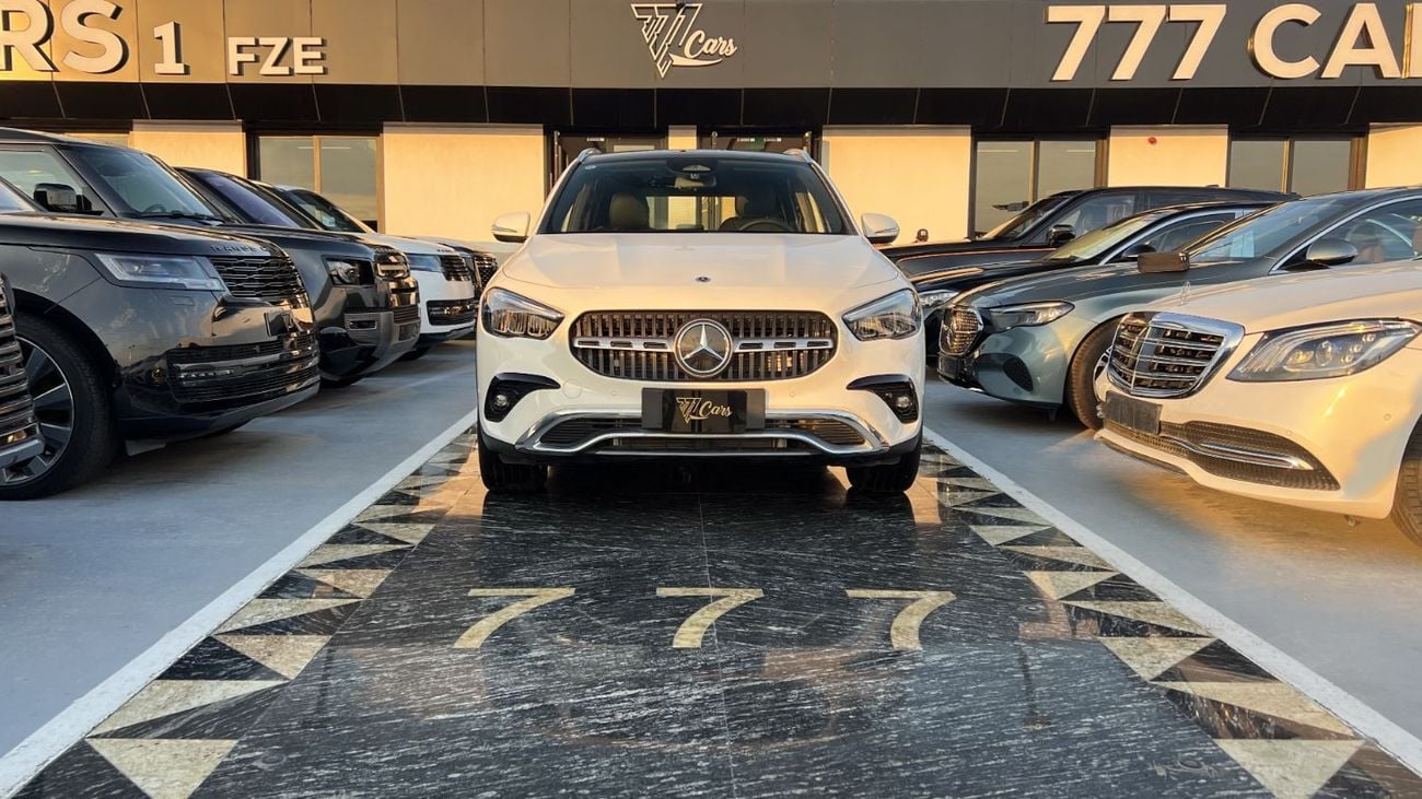 Mercedes-Benz GLA 200 Mercedes-Benz GLA 200 1.3L Petrol