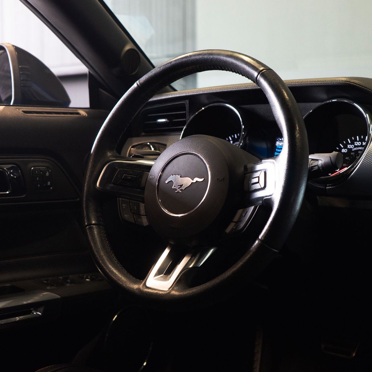 فورد موستانج GT Premium 5.0L V8 AED 3,329 pm • 0% Downpayment • Ford Mustang GT CS  • 1 Year Warranty