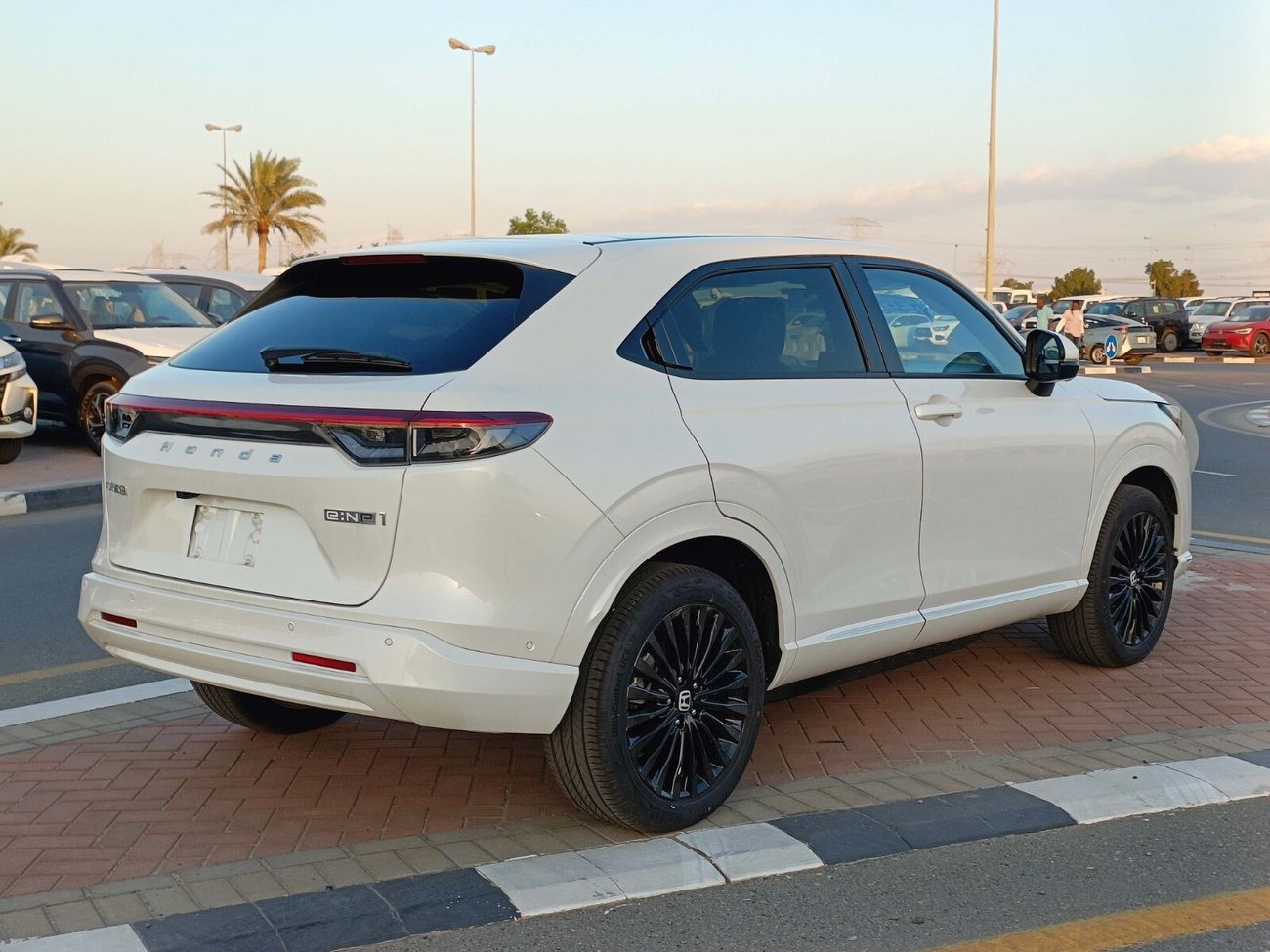 Honda e:NP1 Elite Option / 510 KMS / 360 Cameras / Twin Panoramic Roof / Special Price for Export (CODE # ENP1F)