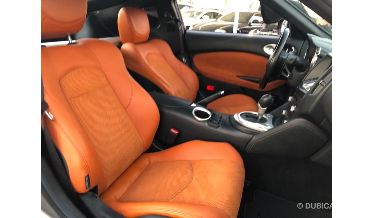 Nissan 370Z NissanZ370 model 2016 GCC car prefect condition one owner 2keys