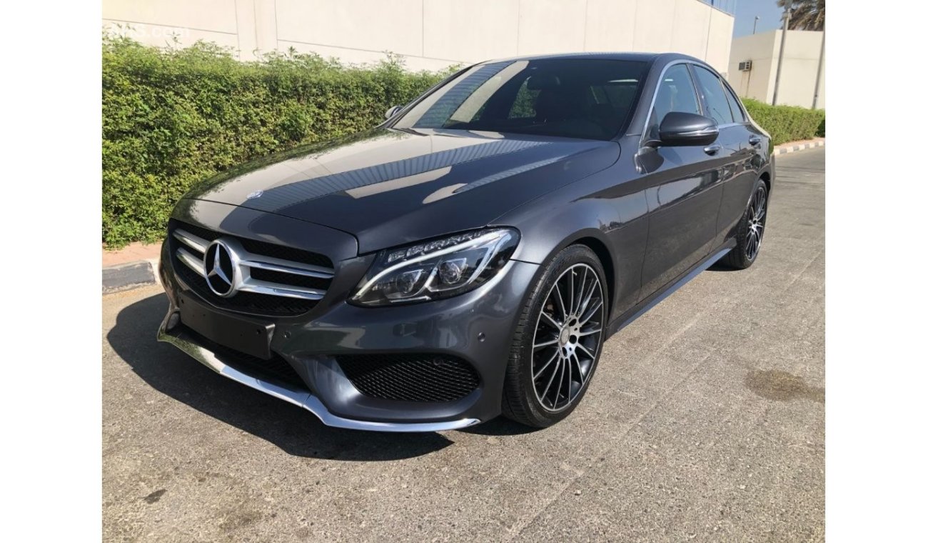 مرسيدس بنز C200 UNLIMMITED KM WARRANTY Mercedes-Benz C200 ONLY 1620X60 MONTHLY