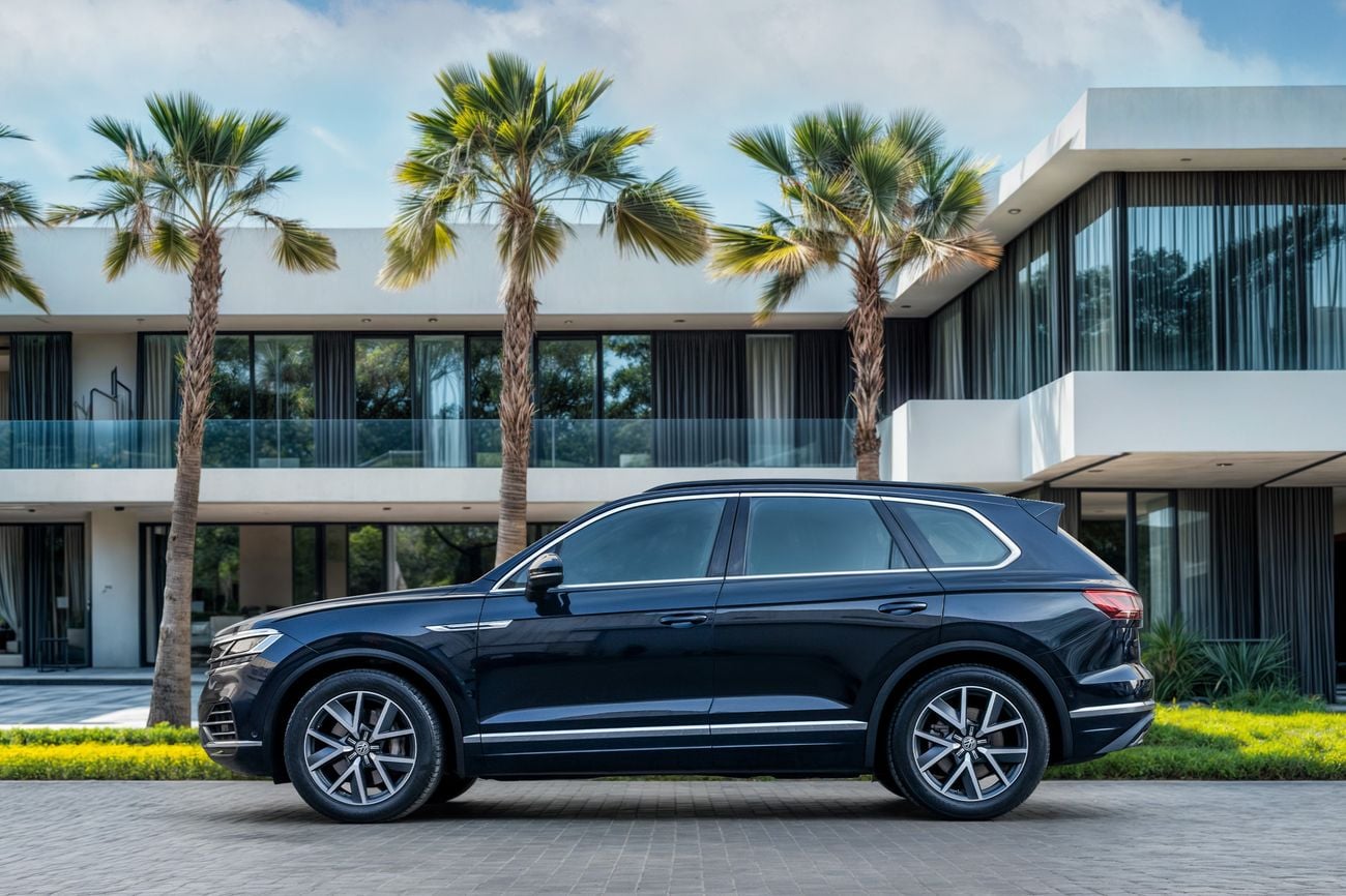 Volkswagen Touareg Highline Touareg Highline | 2,155 P.M | 0% Downpayment | TOUAREG HIGHLINE VOLKSWAGEN MAINTAINED