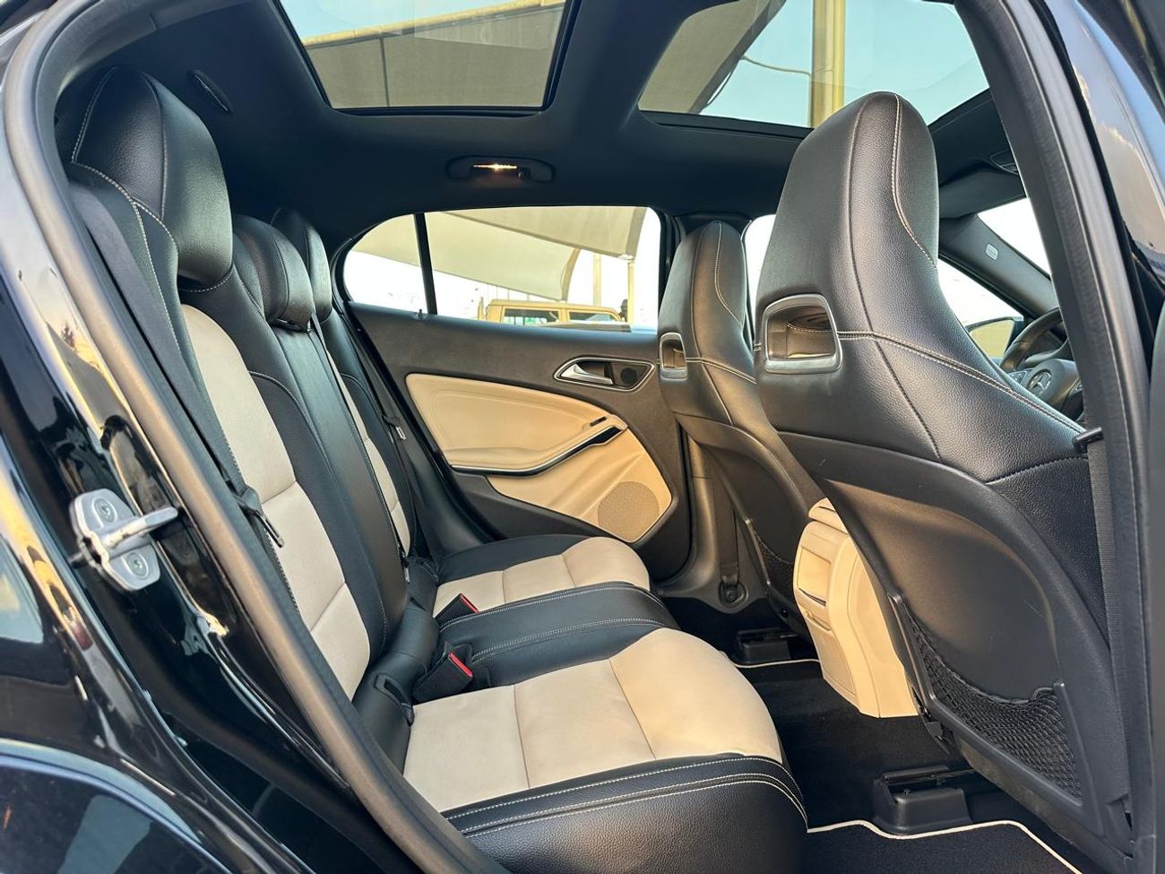 Mercedes-Benz GLA 250 Mercedes GLA 250 AMG_GCC_2016_Excellent Condition _Full option