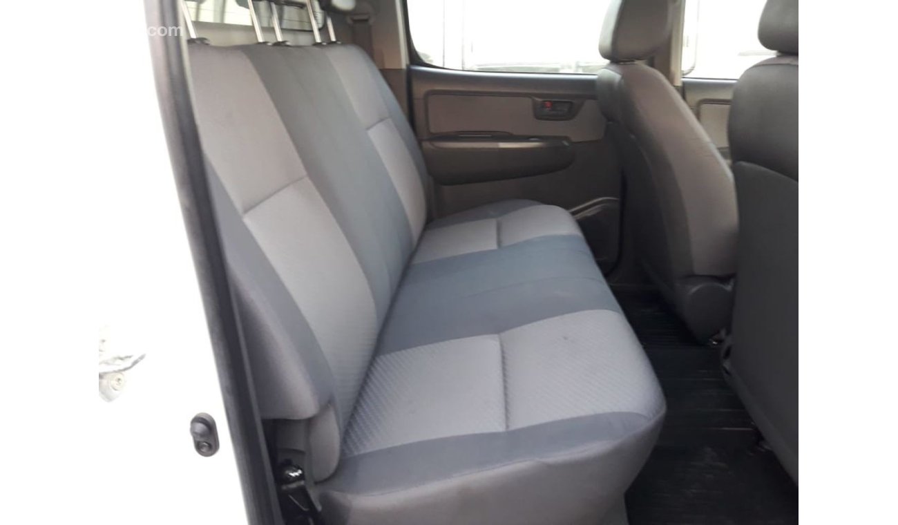 Toyota Hilux Hilux pickup RIGHT HAND DRIVE (Stock no PM27)