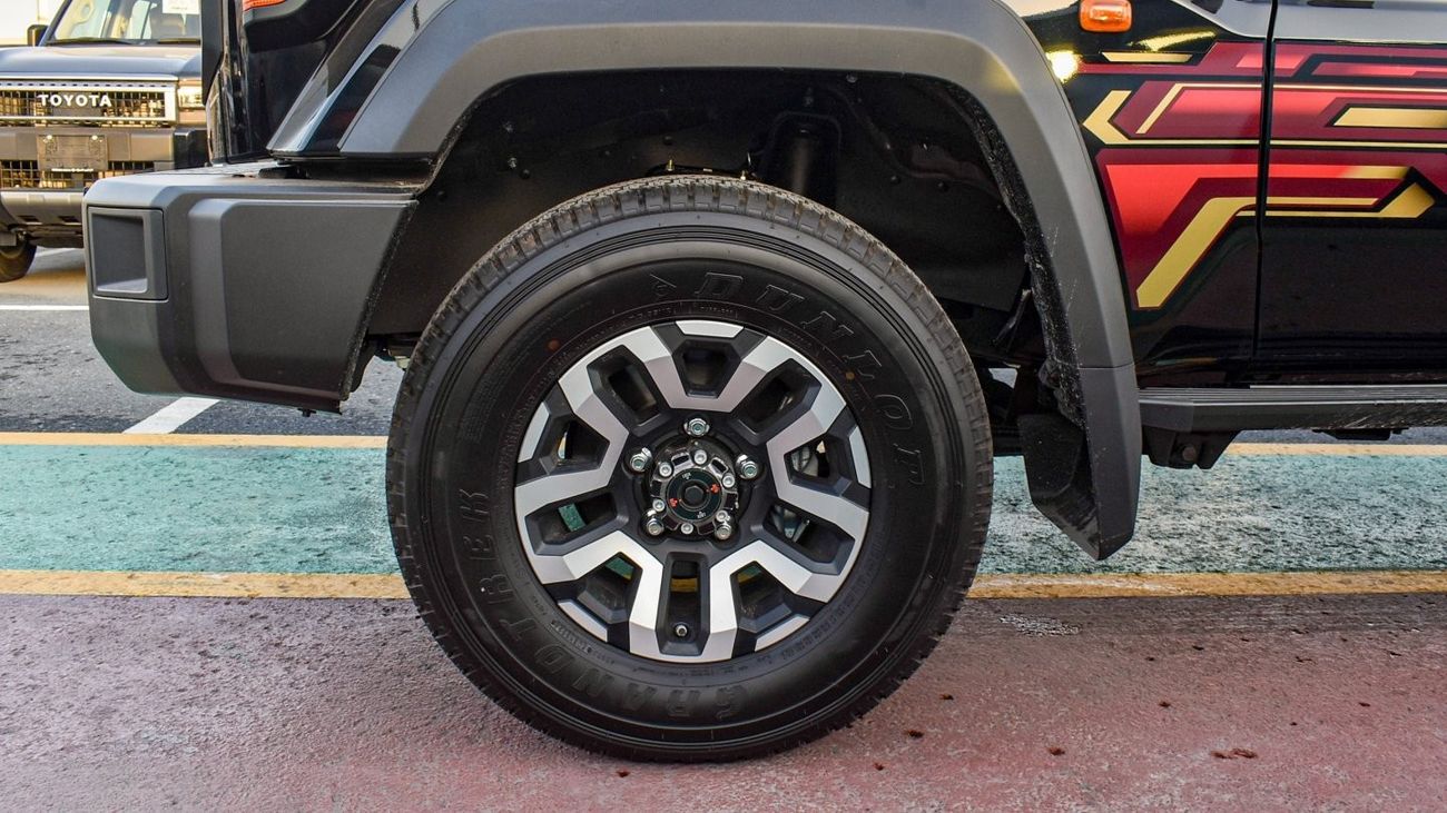 Toyota Land Cruiser 70 4.0K V6