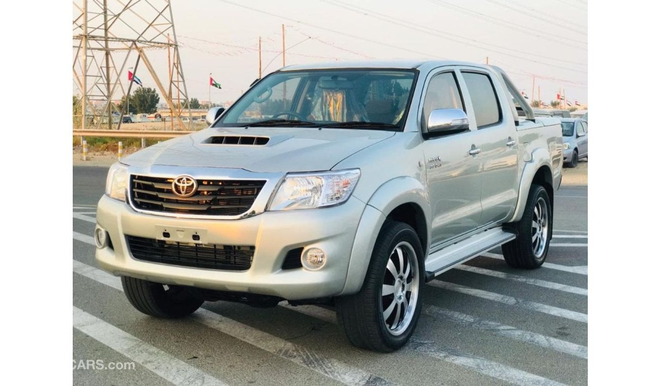 Toyota Hilux Toyota Hilux Diesel Engine Model 2010 SILVER  COLOR