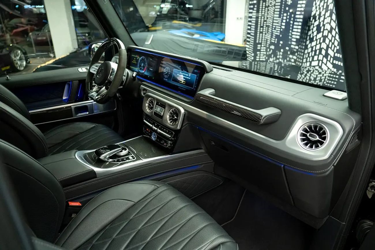 Mercedes Benz G63 AMG 4MATIC SUV MERCEDES | G63 AMG | FULL BODY KIT 2025 | GCC SPECS DEALER WARRANTY + SERVICE CONTRACT GA