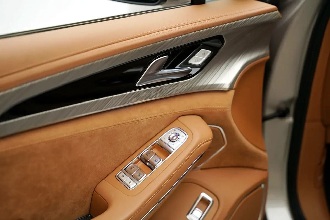 HONGQI H9 CA7205 2.0L RWD WITH WARRANTY