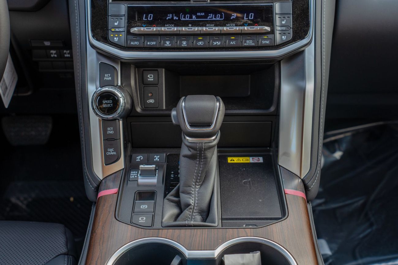 تويوتا لاند كروزر Toyota Land Cruiser VX 2025 4.0L Petrol