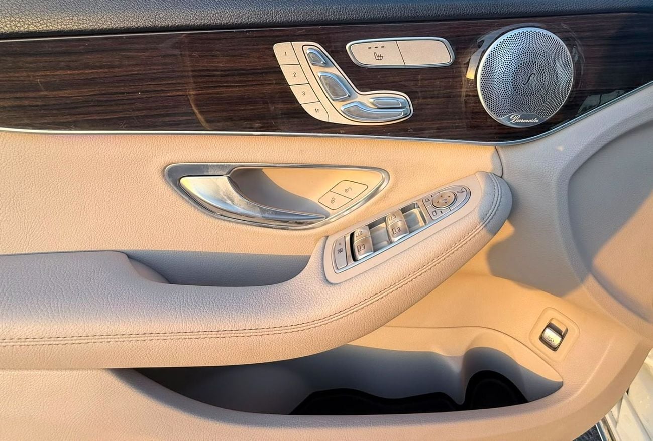 مرسيدس بنز C 300