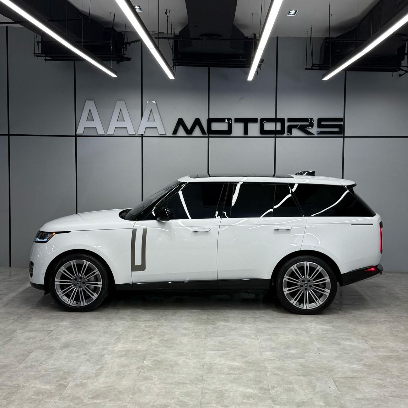 Land Rover Range Rover SE P530 4.4L | No Accidents | Clean Title | Full Option