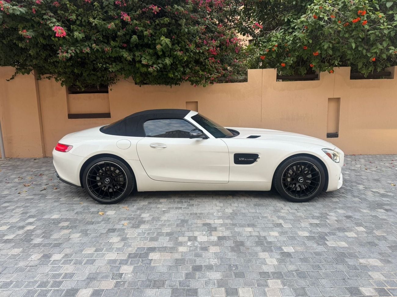 مرسيدس بنز AMG GT C Mercedes-Benz AMG GT Convertible