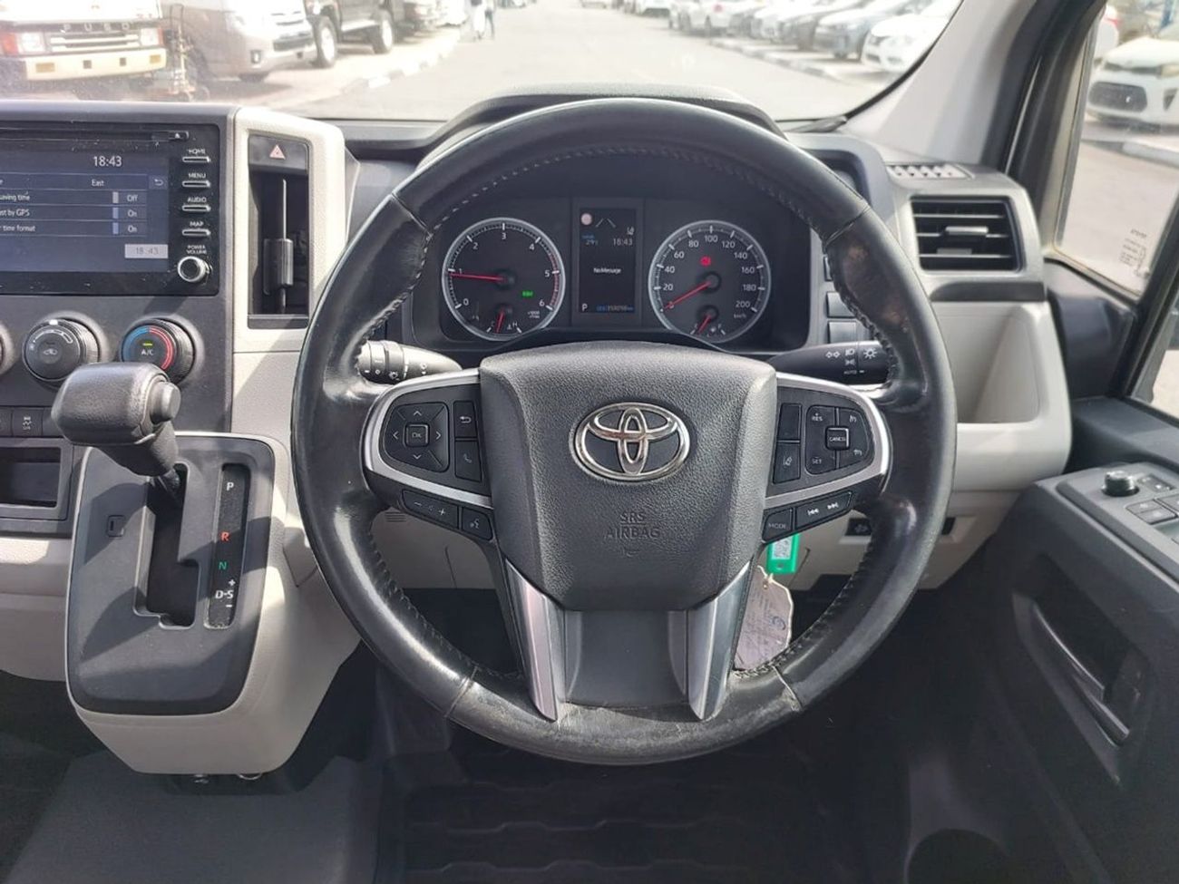 Toyota Hiace TOYOTA HIACE COMMUTER VAN RHD 2019 MODEL 2.8L DIESEL AUTOMATIC(PM01596)