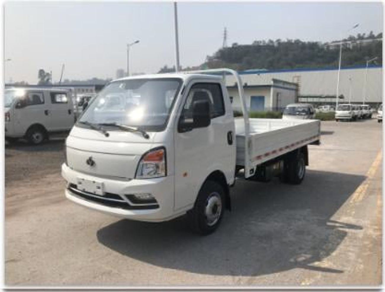 KYC D5 KYC D5 DIESEL SINGLE CABIN, DOUBLE REAR TIRE-CHINESE SPEC