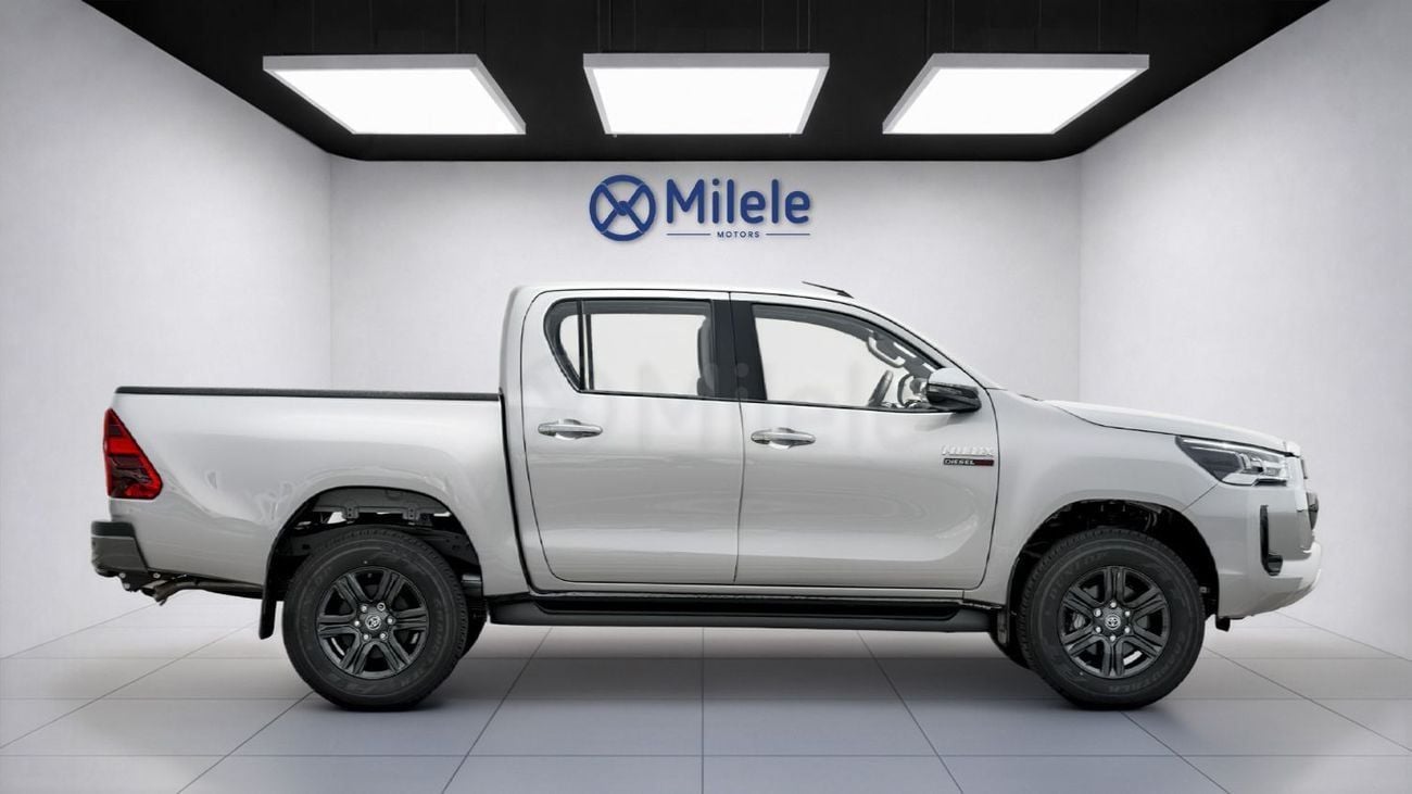Toyota Hilux  HILUX DC 2.8 DIESEL MHEV AT 4WD | 2-YEAR WARRANTY + SERVICE AVAILABLE | IN-HOUSE FINANCING | 0% DOWN