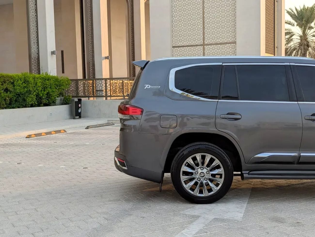 تويوتا لاند كروزر GXR Facelifted 2025 With Interior and Exterior V6 4.0L Full Option
