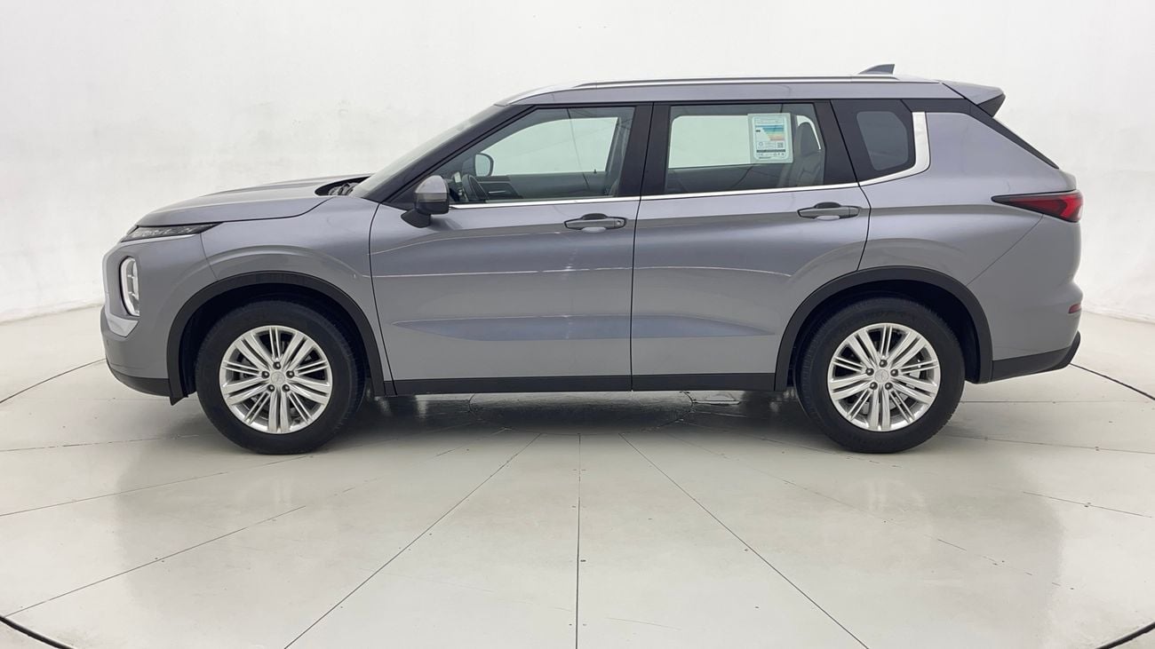 Mitsubishi Outlander 2.5L GLX Mid Line 2023 GLX MID LINE | AED 1049/Month | 0 DP | 30 Day Return | Warranty | Service His