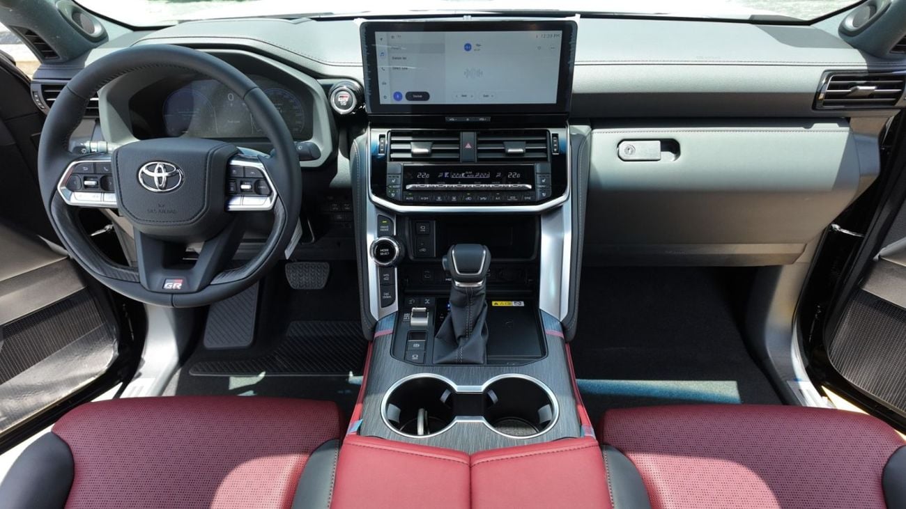 Toyota Land Cruiser GR SPORT 3.5 HEV 2026 GCC