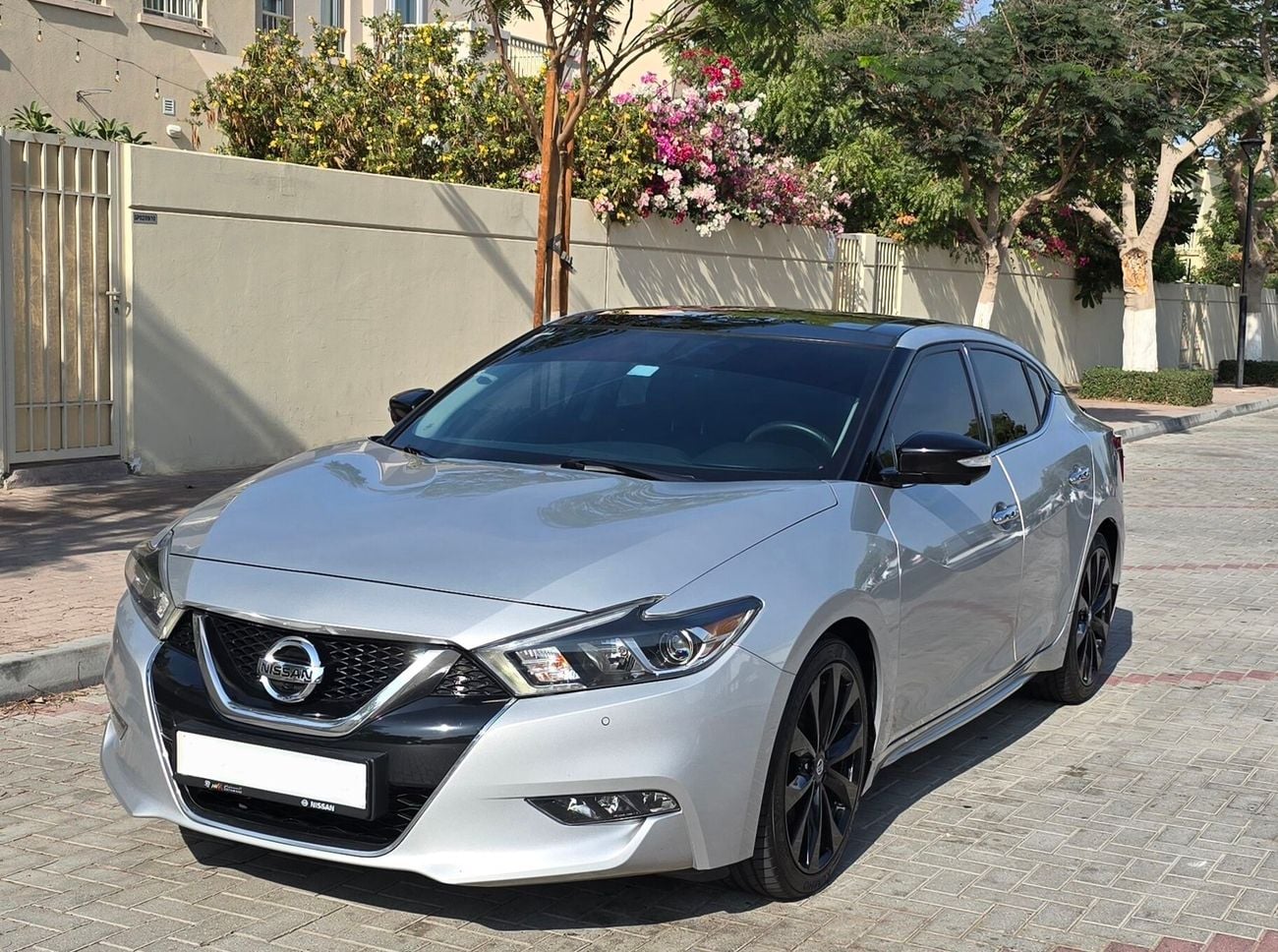 Nissan Maxima