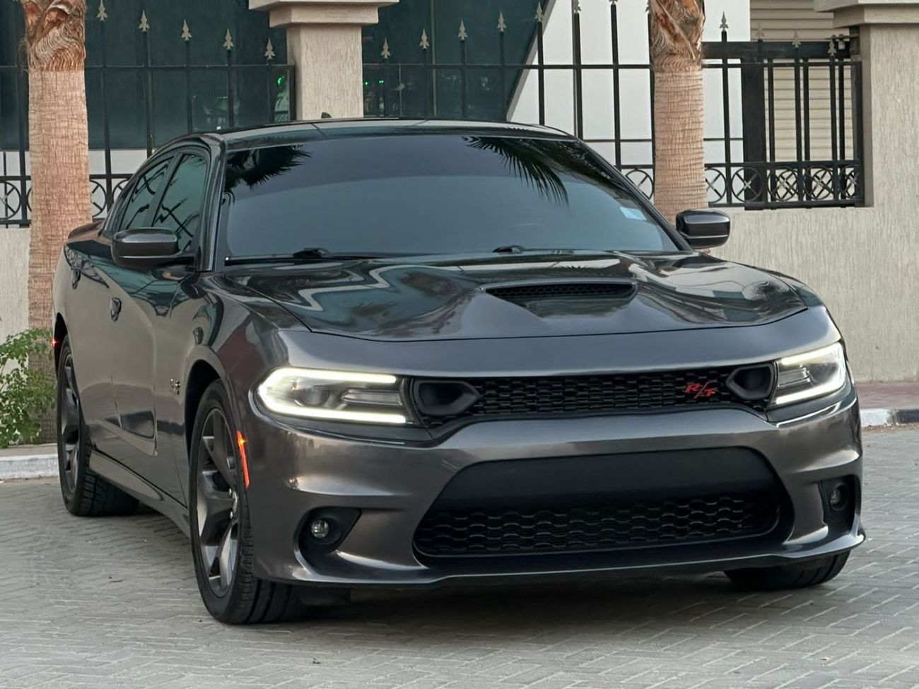 دودج تشارجر 5.7L R/T دودج تشارجر  R/T موديل: 2019 ممشى : 119,000 كم مطلوب: 58,000 درهم وارد امريكا   8 سلندر ، 5