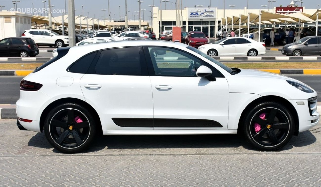 Porsche Macan GTS 2018 / CLEAN CAR / WITH WARRANTY