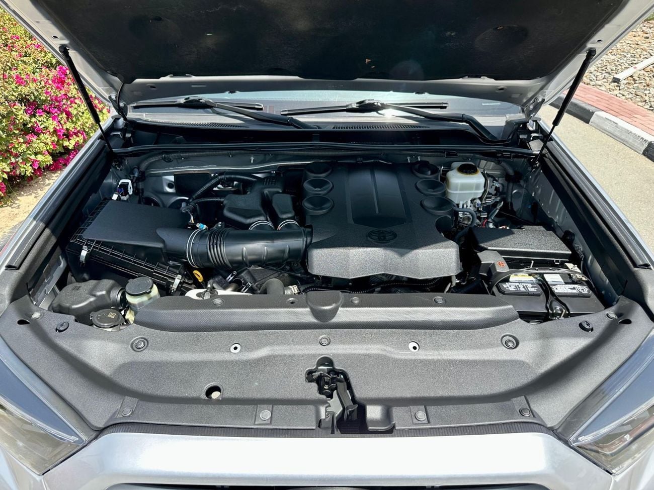 Toyota 4Runner LIMITED Left Hand Drive Year: *2016* *Full Option Premium* UAE Pass