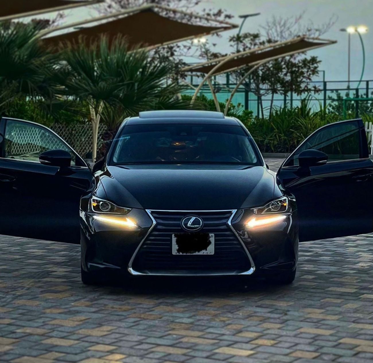 Lexus IS300 PREMIER Lexus IS 300 2019 | USA Specs | Sunroof | 92,000 KM | Black