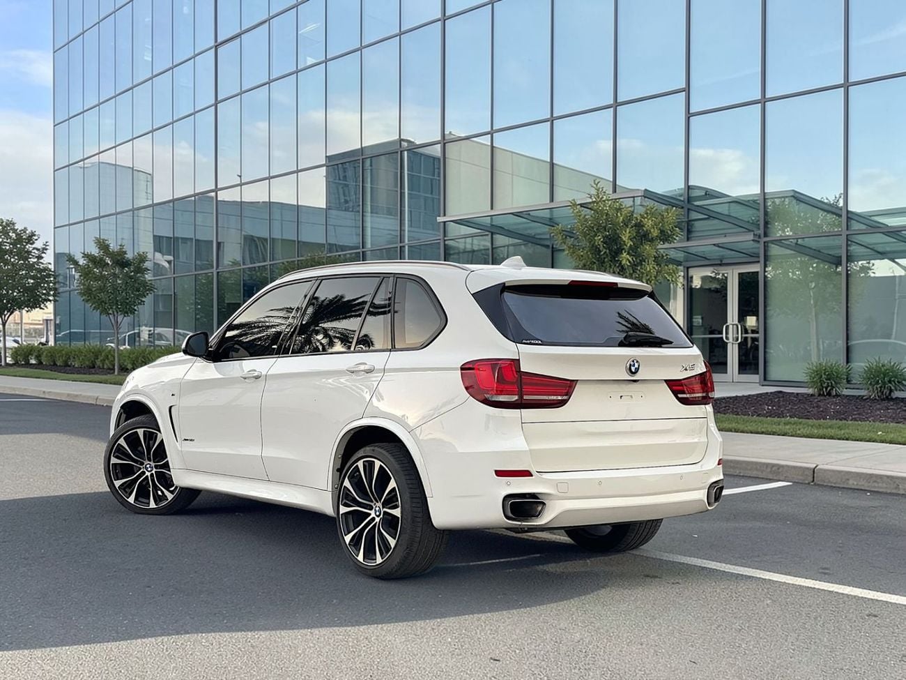 بي أم دبليو X5 1,400 PM | | Xdrive50i | M SPORT | FULL SERVICE HISTORY | 4.4L V8 | 0% DOWNPAYMENT