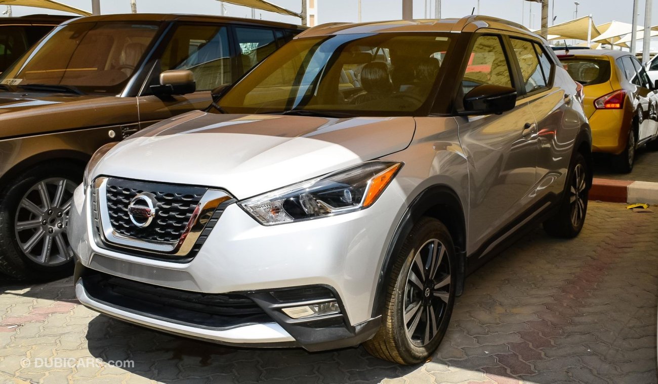 Nissan Kicks SR. American Specs