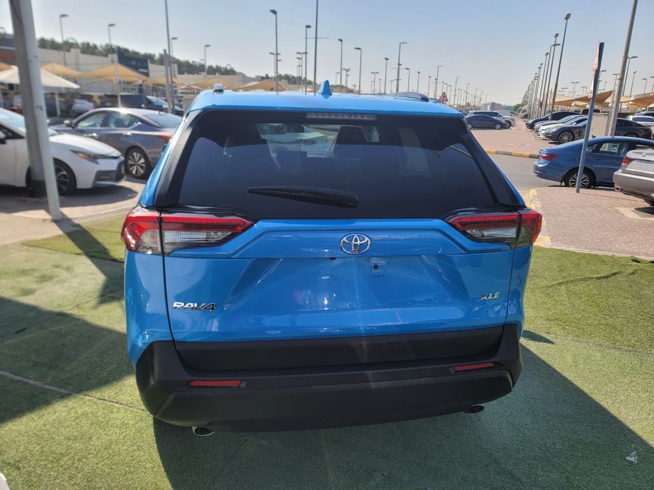 Toyota RAV4 XLE 2.5L