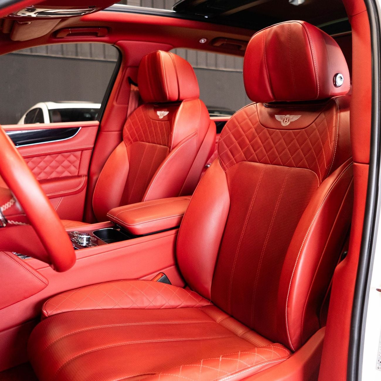 بنتلي بينتايجا AED 5,448 P.M • 0% Downpayment • Bentley Bentayga • 1 Year WarrantyAED 5,448 P.M • 0% Downpayment •