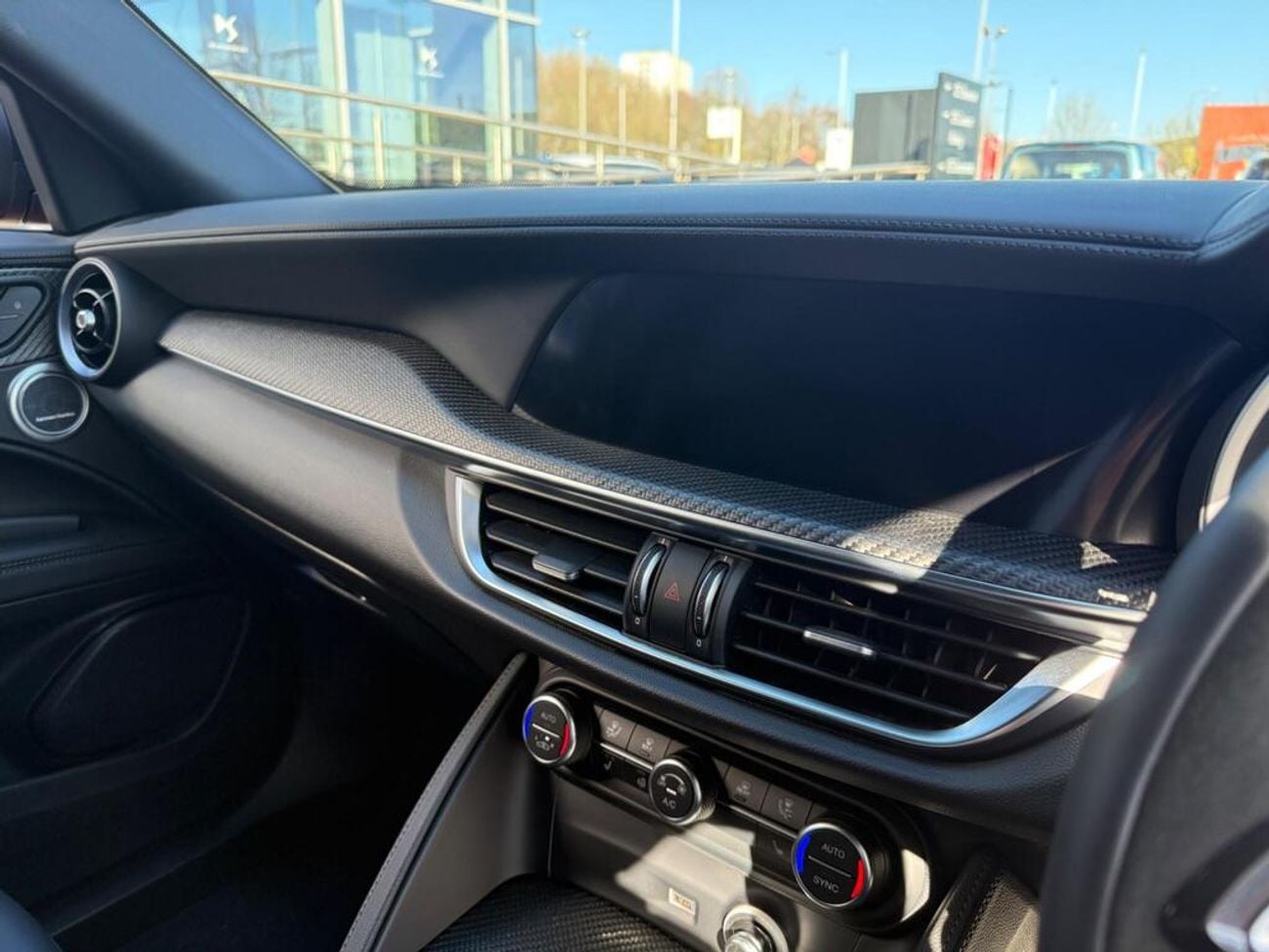 ألفا روميو ستيلفيو 2.9 V6 Bi-Turbo Quadrifoglio Auto Q4 AWD Euro 6 (s/s) 5dr (export only ) Right hand Drive