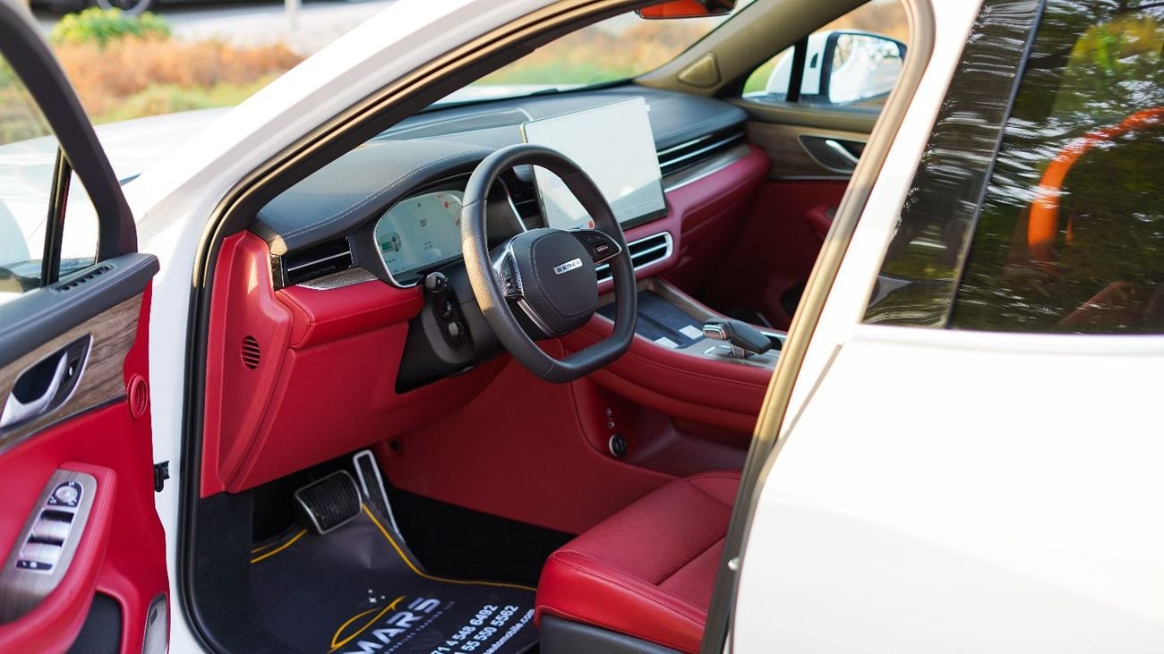 Seres 5 4WD Premium 2024 Brand New Seres 5 Premium 4WD / 80 kWh / 485 Km / 785 Hp / Gcc Specs / Dealer Warra