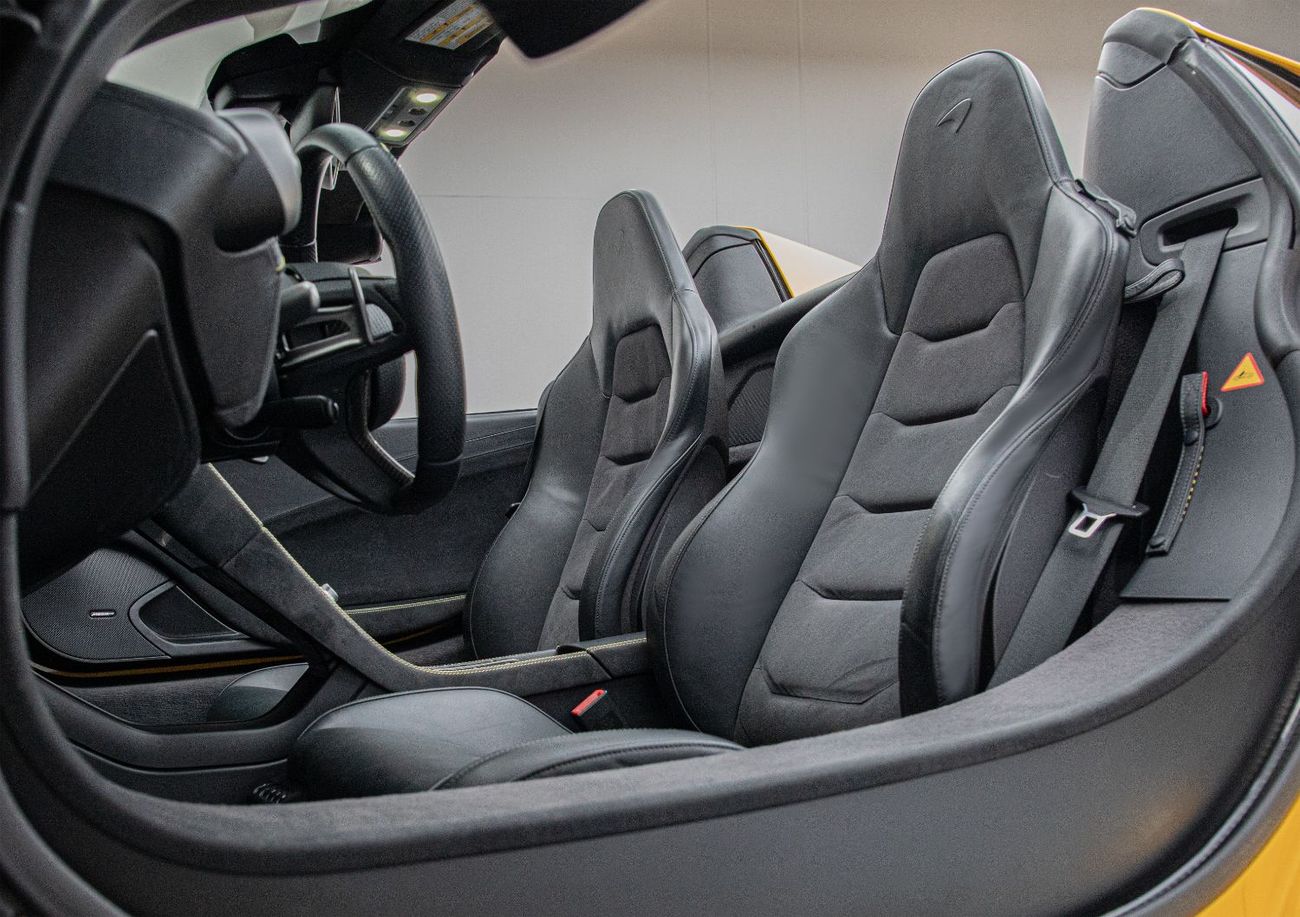 مكلارين MP4-12C